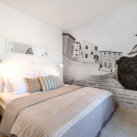 Ojra New Apartment With Seaview Šibenik Eksteriør billede