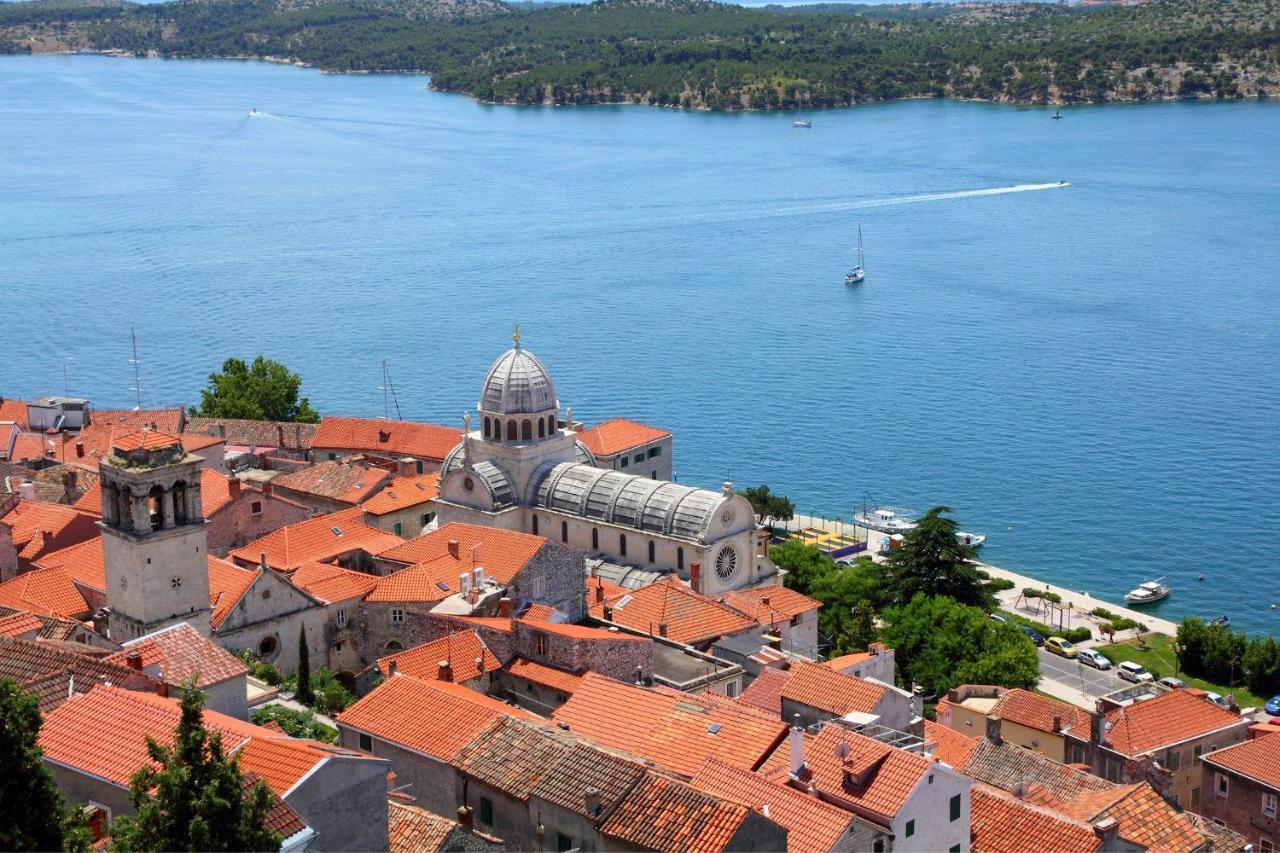 Ojra New Apartment With Seaview Šibenik Eksteriør billede